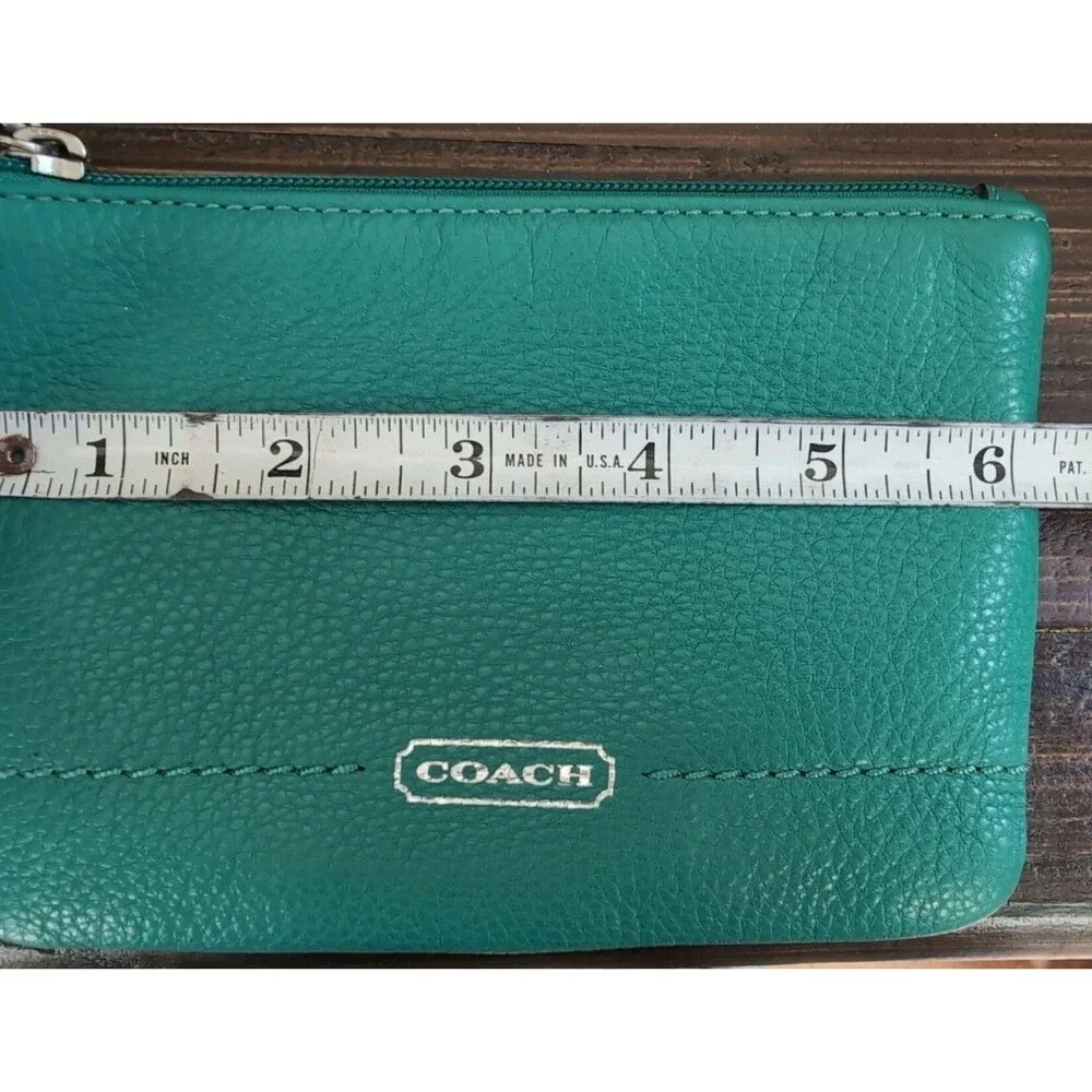 Coach‎ Leather Turquoise Wristlet 6